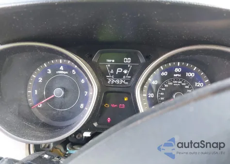 2014 Hyundai Elantra Se z USA, uszkodzony, nr VIN 5NPDH4AE4EH522782